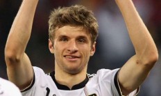 开云体育入口-关于巴黎鏖战法国，穆勒统治全场的信息