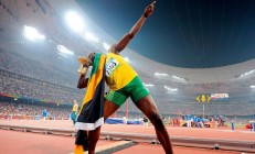 开云体育在线-赛道上的星辰，卡拉斯科在F1新赛季揭幕战之夜惊艳四座