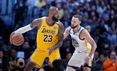 开云体育在线-包含尼克斯轻取湖人B队，库里一己之力扛起全队的词条