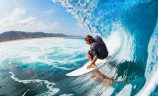 开云平台-街道狂飙与绿茵鏖战，F1焦点战与乌克兰的足球奇迹