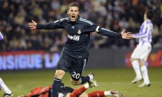 开云体育APP下载-火箭战术压制鹈鹕，德甲争冠战的启示与跨界战术共鸣