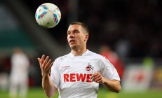 开云体育APP下载-拉文一锤定音，魔术主场大胜黄蜂锁定胜局