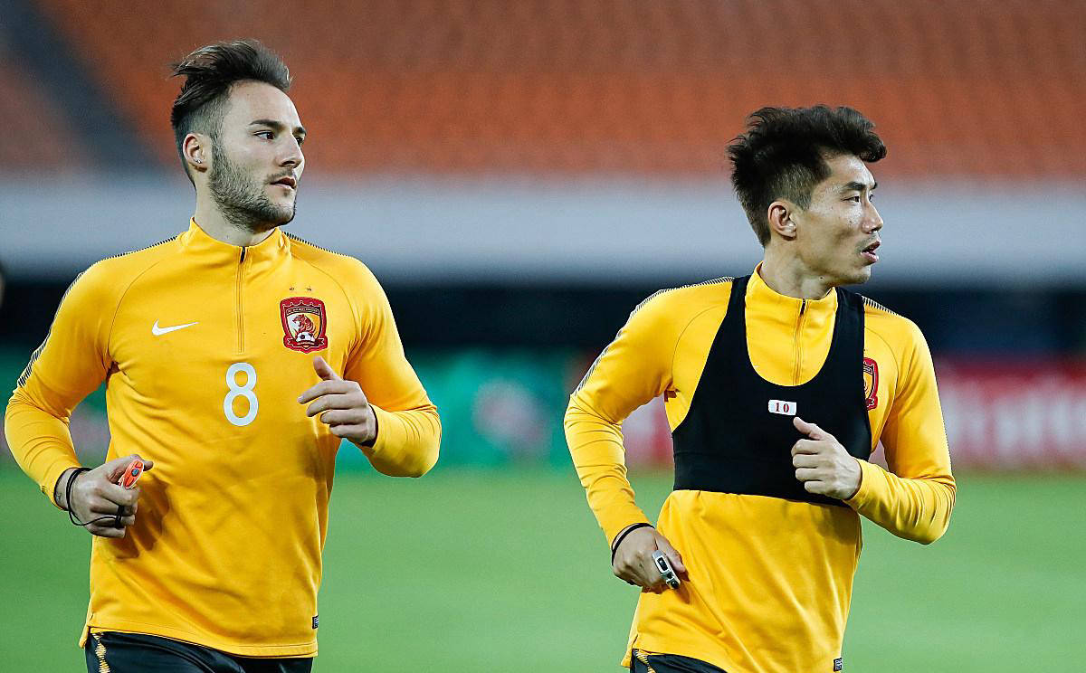 广州队球员表现出色获得胜利