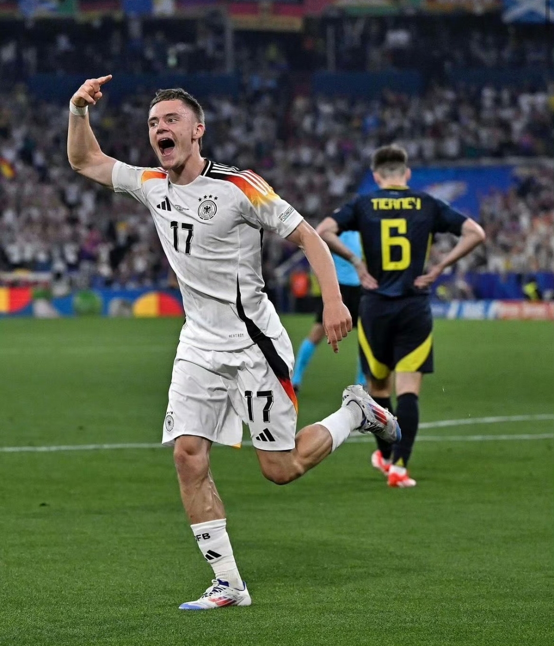 德国足球队在欧洲杯资格赛频频获胜，走向荣耀的简单介绍