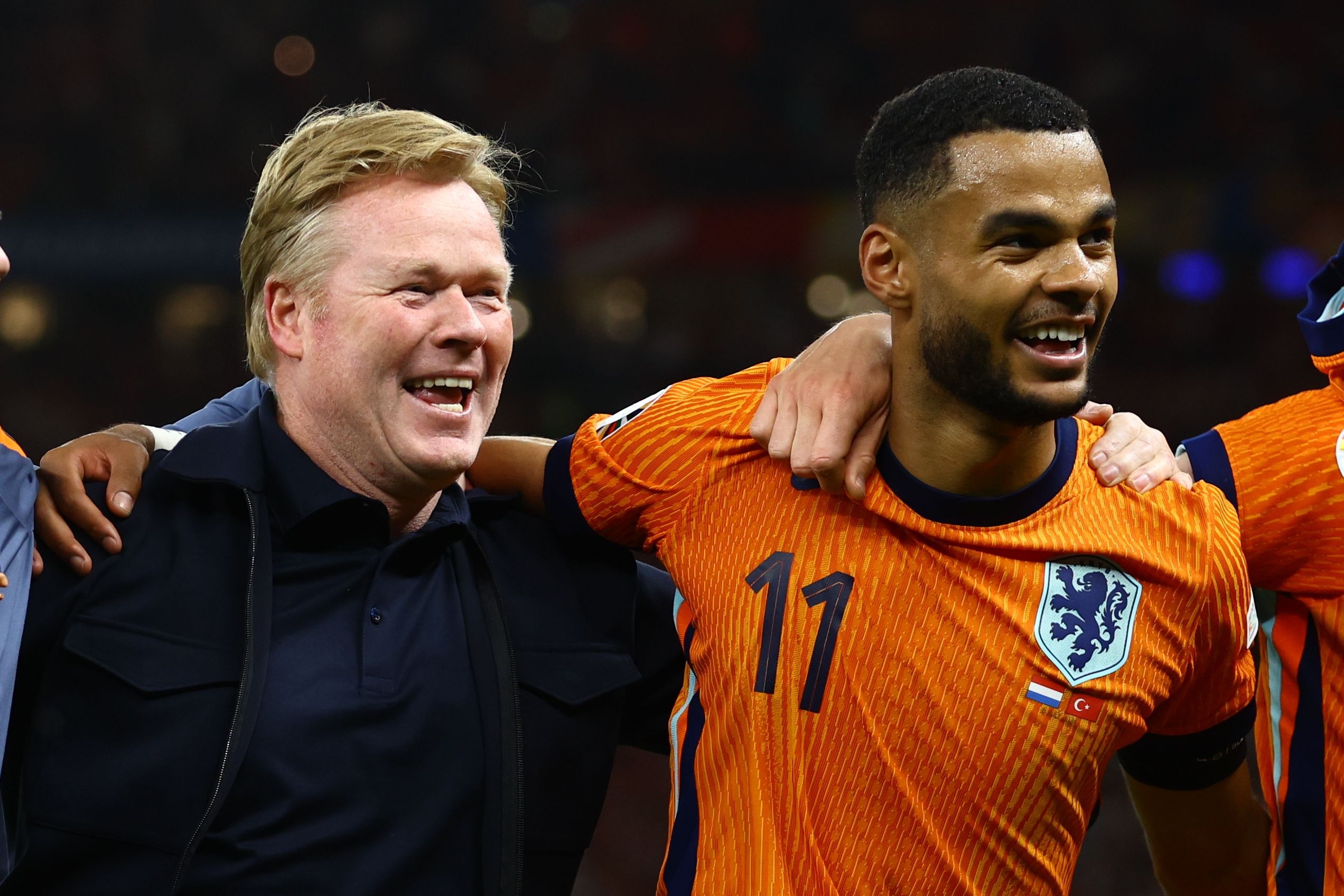 荷兰队力挫德国，小组领先优势明显