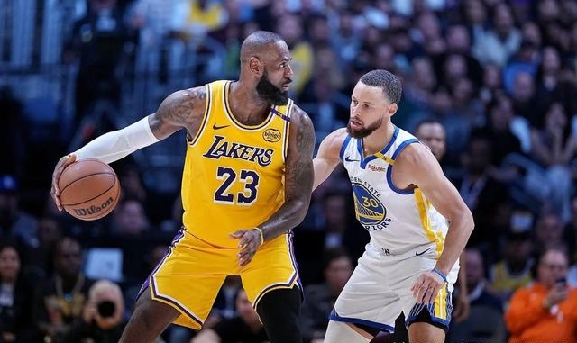 包含尼克斯轻取湖人B队，库里一己之力扛起全队的词条