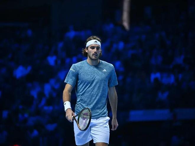 包含欧洲网球队爆冷世界网球队，西西帕斯打破历史纪录的词条