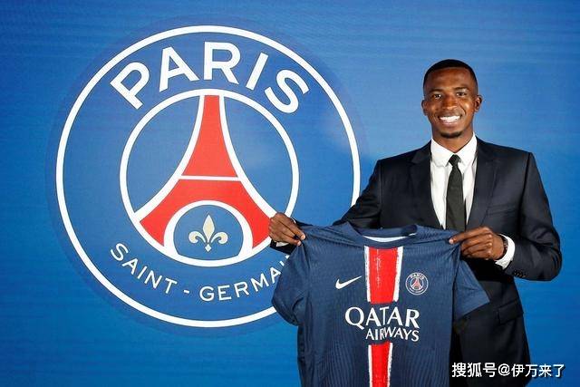 法兰克福表现稳定，争夺欧冠资格