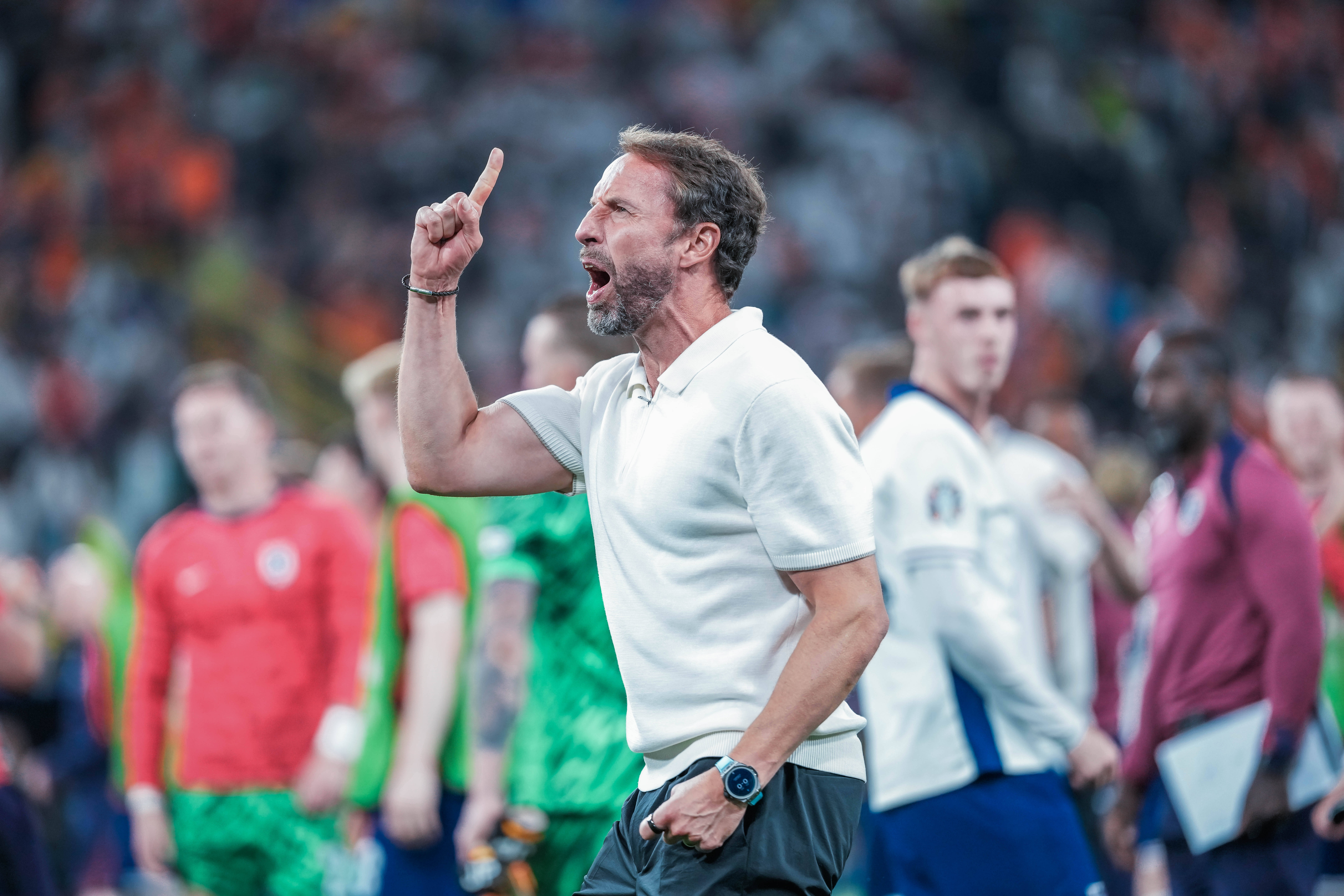 欧洲杯预选赛：球星风采再次绽放的简单介绍