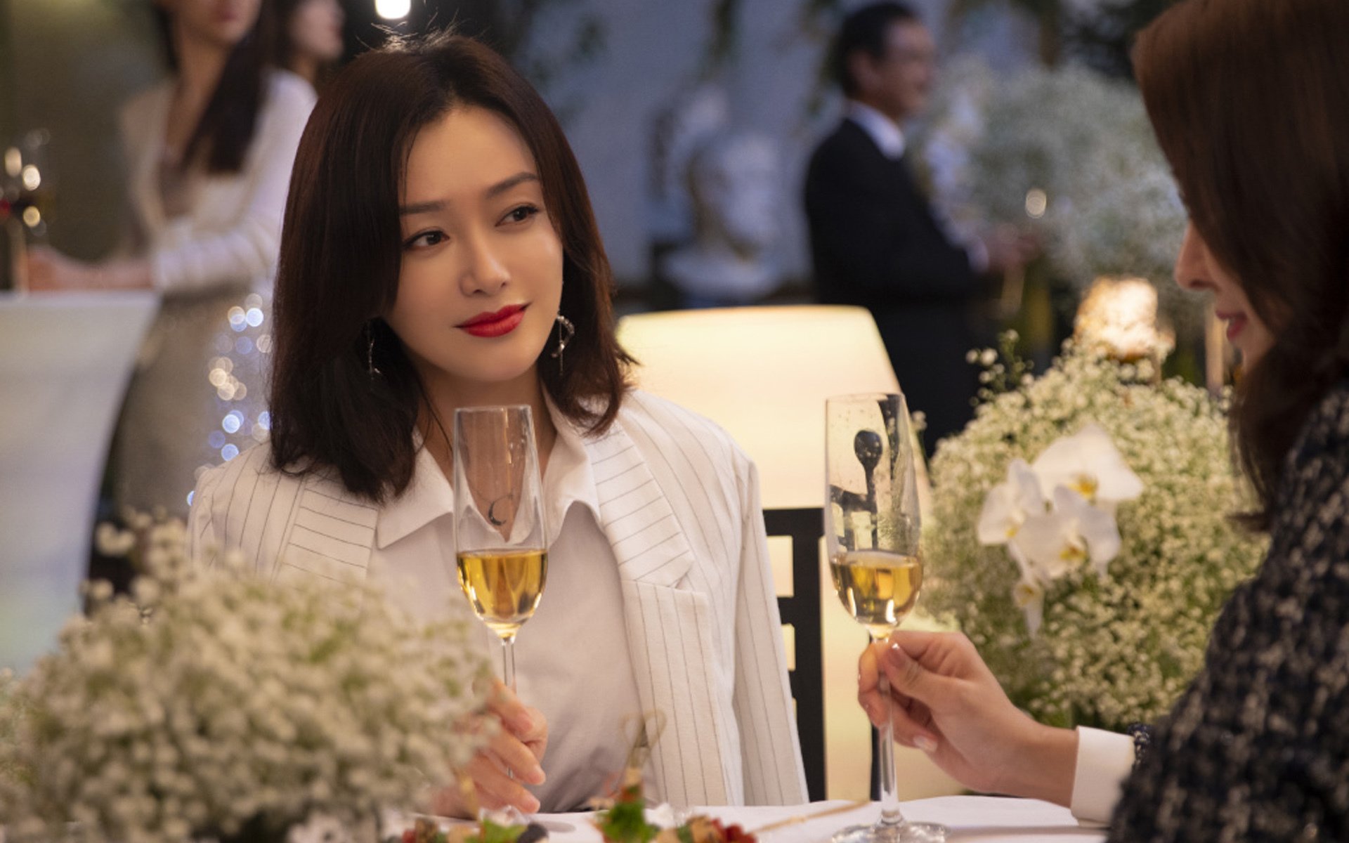 双线焦点，西甲德比火星撞地球，美国足球破英伦迷雾迎关键突围