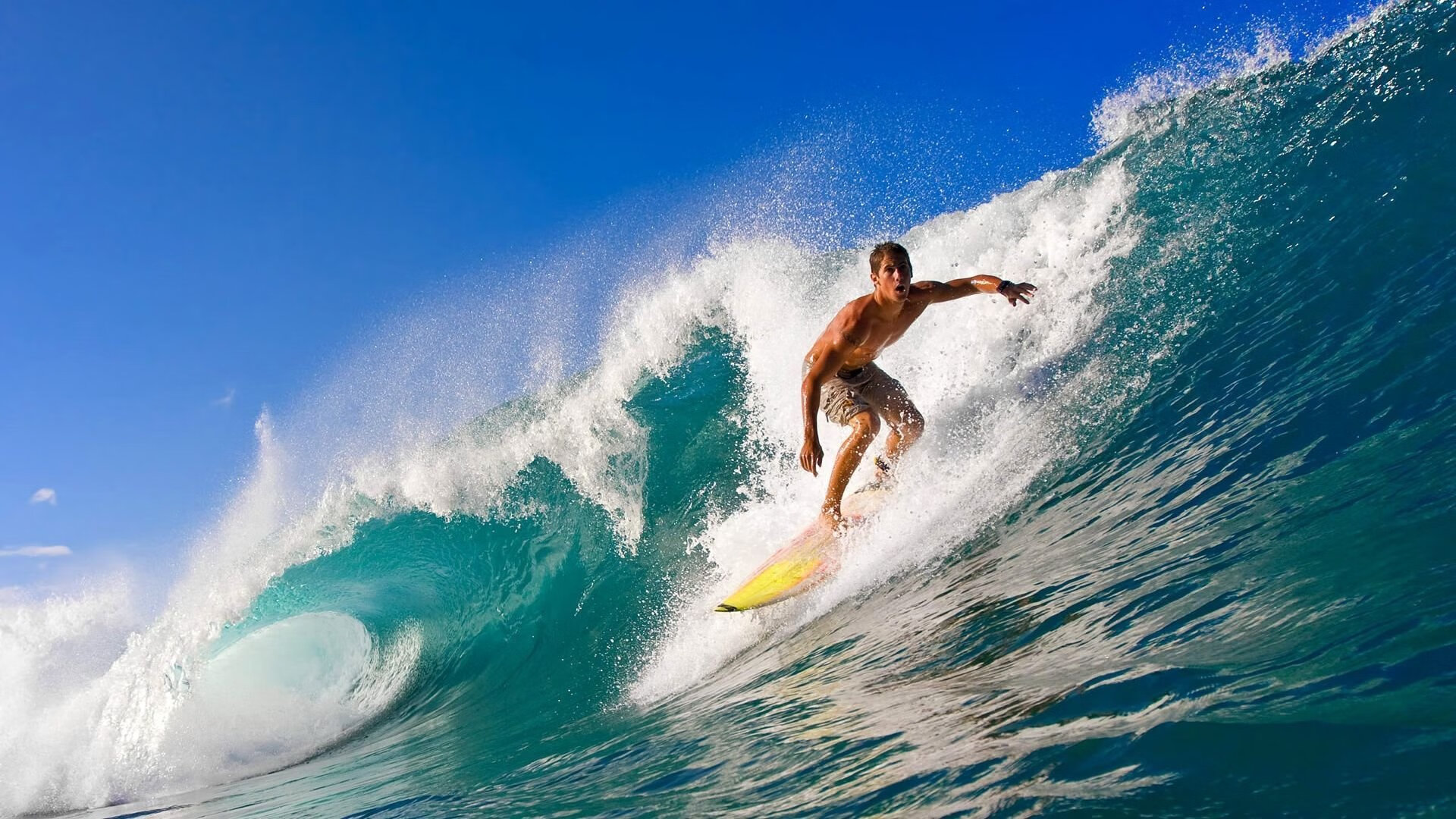 勇士完胜鹈鹕，东契奇在西决生死战接管比赛，当代篮球的双重叙事