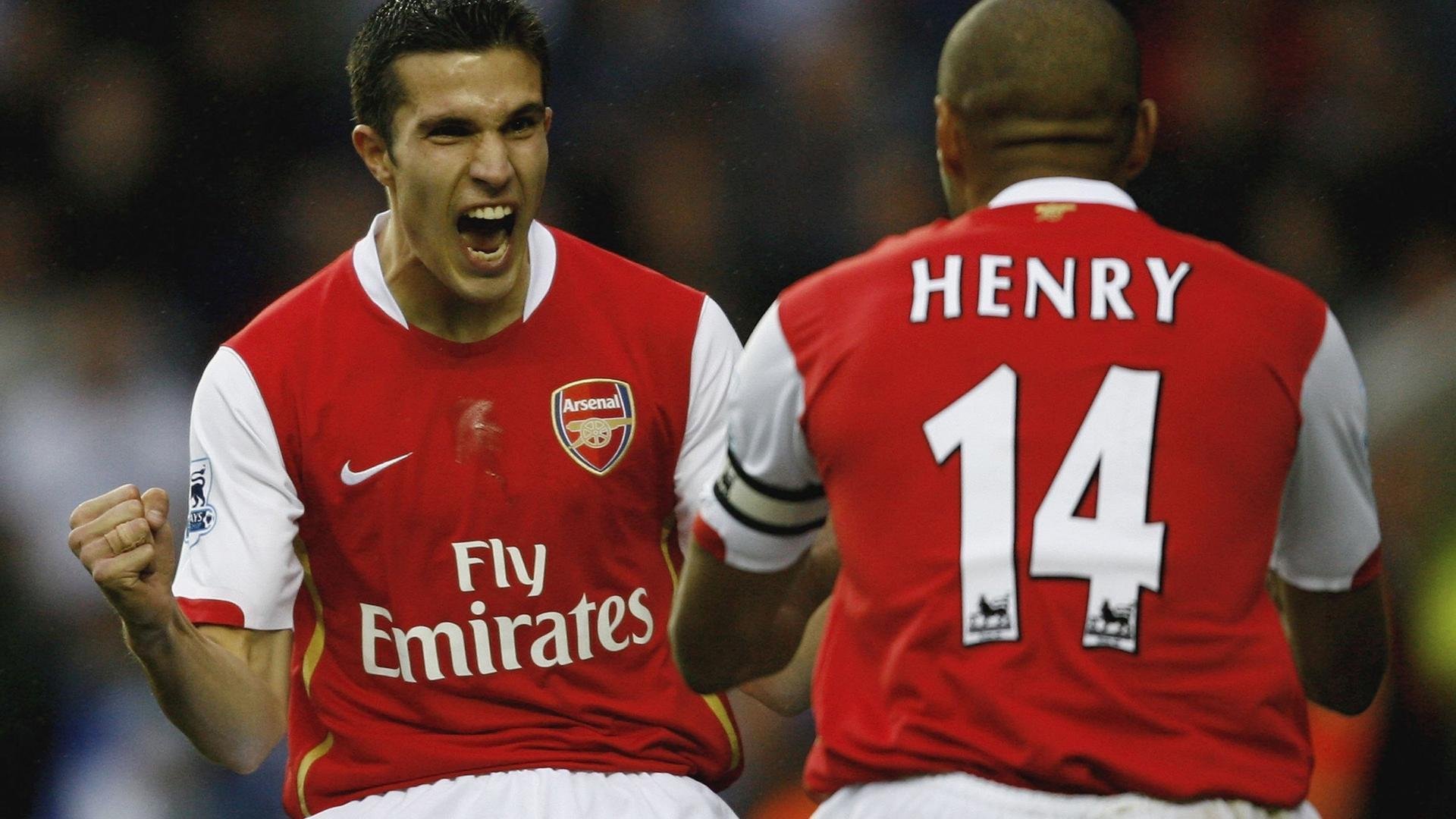 赛道霸权，红牛车队碾压阿斯顿马丁，佩雷兹刷新纪录再写传奇