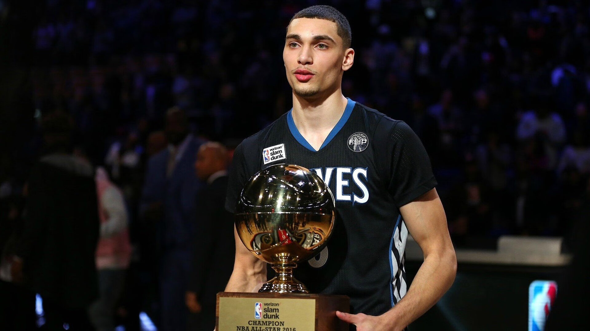 当CBA遇上NBA，一场跨洋幻梦中的恩比德，如何在广东队面前惊艳四座
